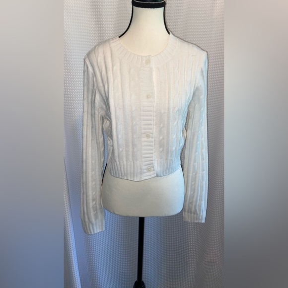 Women’s H&M DIVIDED cream Cable-knit Cardigan size small - Picture 2 of 14